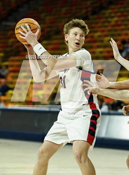 Thumbnail 3 in Crimson Cliffs @ Sky View photogallery.