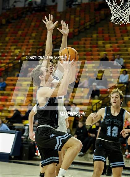 Thumbnail 1 in Crimson Cliffs @ Sky View photogallery.