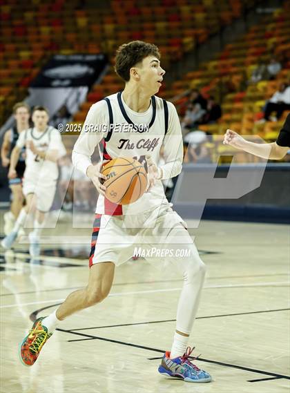 Thumbnail 1 in Crimson Cliffs @ Sky View photogallery.