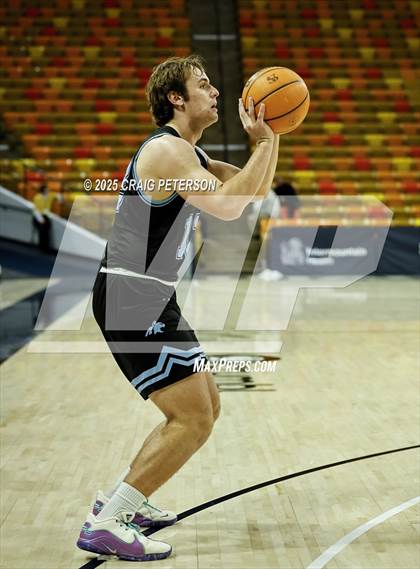 Thumbnail 1 in Crimson Cliffs @ Sky View photogallery.