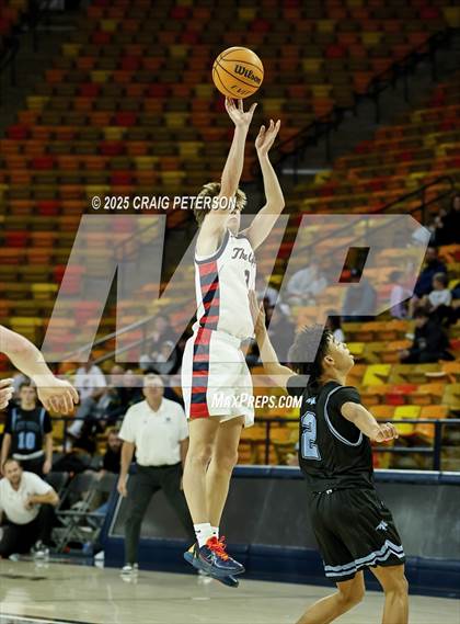 Thumbnail 2 in Crimson Cliffs @ Sky View photogallery.