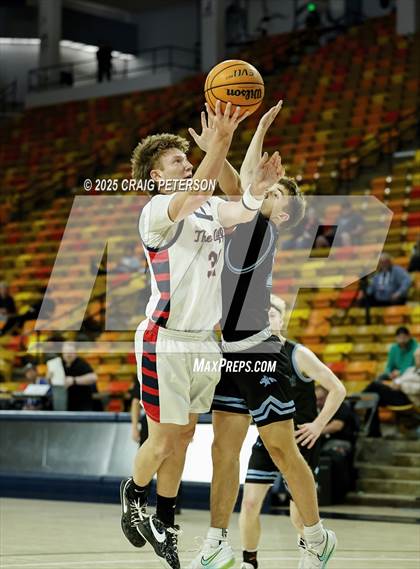 Thumbnail 3 in Crimson Cliffs @ Sky View photogallery.