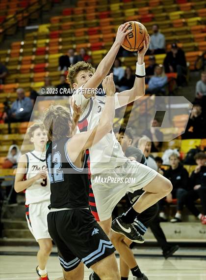 Thumbnail 2 in Crimson Cliffs @ Sky View photogallery.