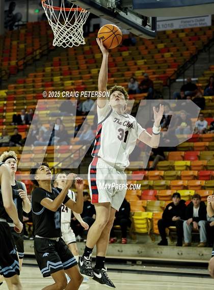 Thumbnail 1 in Crimson Cliffs @ Sky View photogallery.