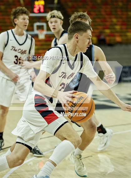 Thumbnail 3 in Crimson Cliffs @ Sky View photogallery.