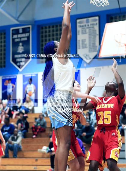 Thumbnail 1 in Lejeune @ Swansboro photogallery.