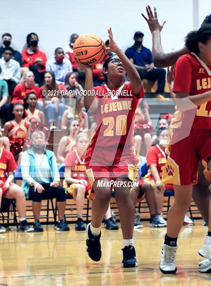 Thumbnail 3 in Lejeune @ Swansboro photogallery.