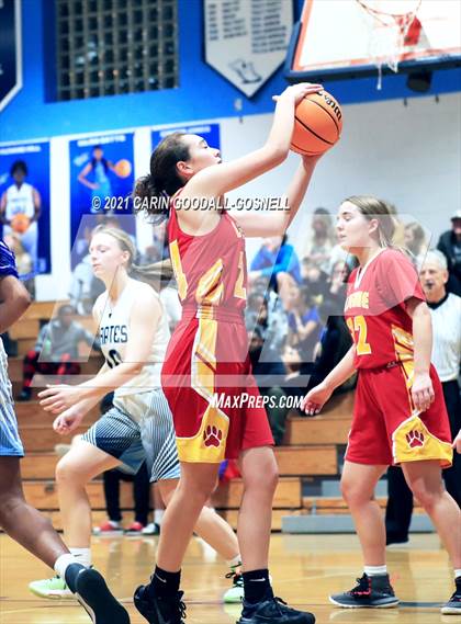 Thumbnail 1 in Lejeune @ Swansboro photogallery.