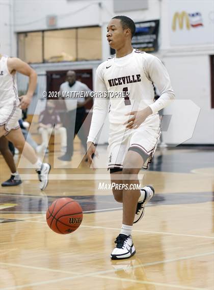 Thumbnail 2 in Navarre @ Niceville photogallery.