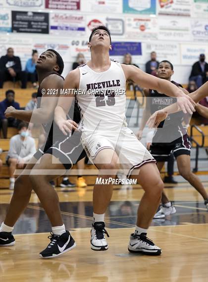 Thumbnail 3 in Navarre @ Niceville photogallery.