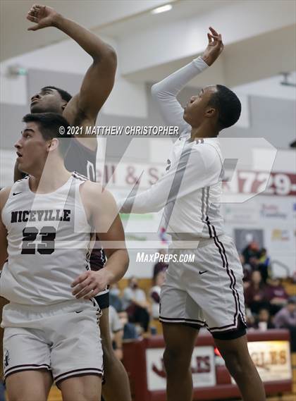 Thumbnail 3 in Navarre @ Niceville photogallery.