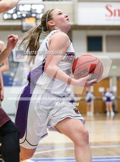 Thumbnail 2 in Maple Mountain vs Box Elder (UHSAA 4A Quarterfinal) photogallery.