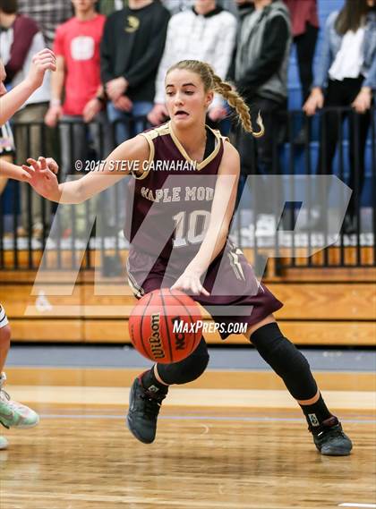 Thumbnail 2 in Maple Mountain vs Box Elder (UHSAA 4A Quarterfinal) photogallery.