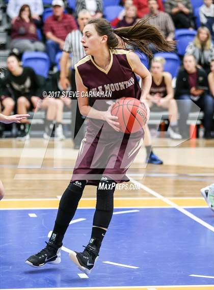 Thumbnail 3 in Maple Mountain vs Box Elder (UHSAA 4A Quarterfinal) photogallery.