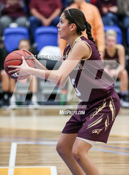 Thumbnail 2 in Maple Mountain vs Box Elder (UHSAA 4A Quarterfinal) photogallery.