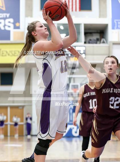 Thumbnail 3 in Maple Mountain vs Box Elder (UHSAA 4A Quarterfinal) photogallery.