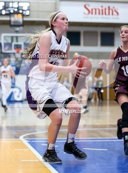 Thumbnail 2 in Maple Mountain vs Box Elder (UHSAA 4A Quarterfinal) photogallery.