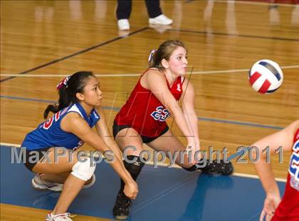 Thumbnail 2 in St. Francis Prep vs Archbishop Molloy photogallery.