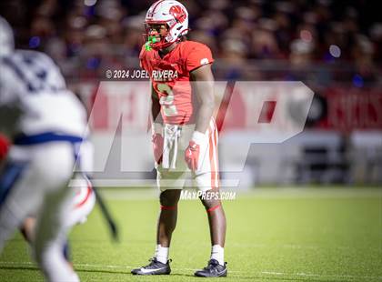 Thumbnail 2 in Alief Elsik vs. Katy (UIL Football 6A D1 Region III Bi-District Playoff) photogallery.