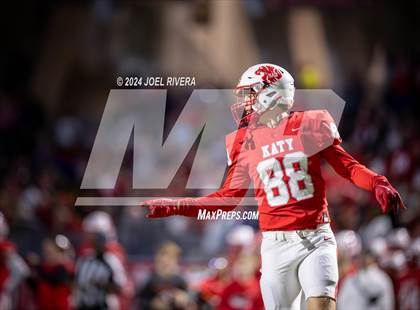 Thumbnail 1 in Alief Elsik vs. Katy (UIL Football 6A D1 Region III Bi-District Playoff) photogallery.