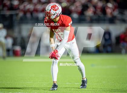 Thumbnail 2 in Alief Elsik vs. Katy (UIL Football 6A D1 Region III Bi-District Playoff) photogallery.
