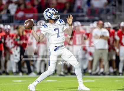 Thumbnail 2 in Alief Elsik vs. Katy (UIL Football 6A D1 Region III Bi-District Playoff) photogallery.