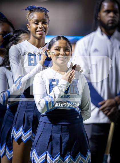Thumbnail 2 in Alief Elsik vs. Katy (UIL Football 6A D1 Region III Bi-District Playoff) photogallery.