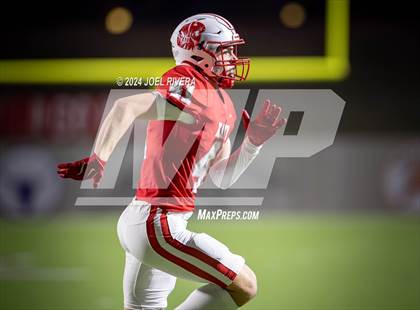 Thumbnail 3 in Alief Elsik vs. Katy (UIL Football 6A D1 Region III Bi-District Playoff) photogallery.