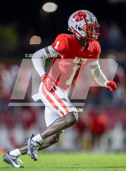 Thumbnail 2 in Alief Elsik vs. Katy (UIL Football 6A D1 Region III Bi-District Playoff) photogallery.