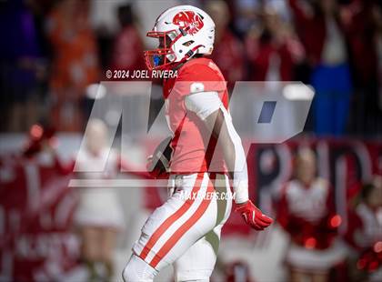 Thumbnail 2 in Alief Elsik vs. Katy (UIL Football 6A D1 Region III Bi-District Playoff) photogallery.