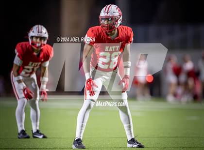 Thumbnail 1 in Alief Elsik vs. Katy (UIL Football 6A D1 Region III Bi-District Playoff) photogallery.