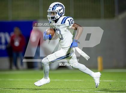 Thumbnail 2 in Alief Elsik vs. Katy (UIL Football 6A D1 Region III Bi-District Playoff) photogallery.