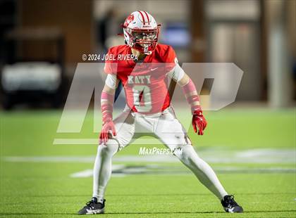Thumbnail 3 in Alief Elsik vs. Katy (UIL Football 6A D1 Region III Bi-District Playoff) photogallery.