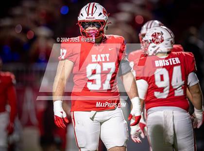 Thumbnail 1 in Alief Elsik vs. Katy (UIL Football 6A D1 Region III Bi-District Playoff) photogallery.