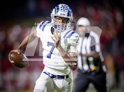 Thumbnail 2 in Alief Elsik vs. Katy (UIL Football 6A D1 Region III Bi-District Playoff) photogallery.