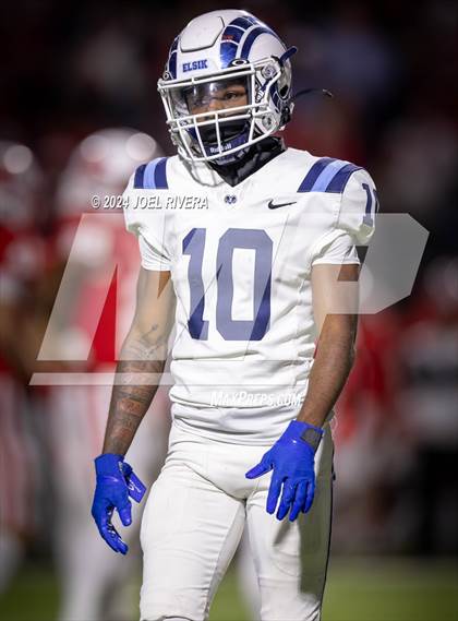 Thumbnail 3 in Alief Elsik vs. Katy (UIL Football 6A D1 Region III Bi-District Playoff) photogallery.