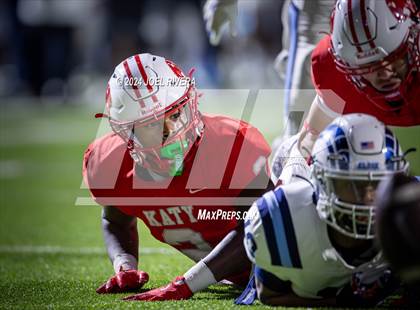 Thumbnail 1 in Alief Elsik vs. Katy (UIL Football 6A D1 Region III Bi-District Playoff) photogallery.