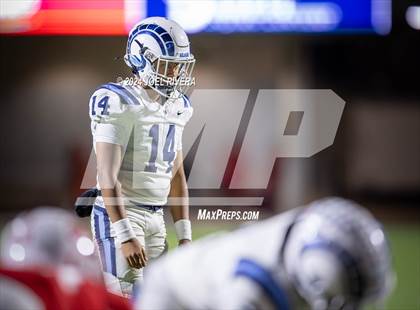 Thumbnail 3 in Alief Elsik vs. Katy (UIL Football 6A D1 Region III Bi-District Playoff) photogallery.