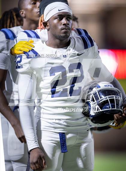Thumbnail 1 in Alief Elsik vs. Katy (UIL Football 6A D1 Region III Bi-District Playoff) photogallery.