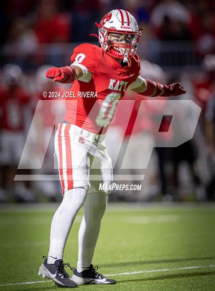 Thumbnail 3 in Alief Elsik vs. Katy (UIL Football 6A D1 Region III Bi-District Playoff) photogallery.