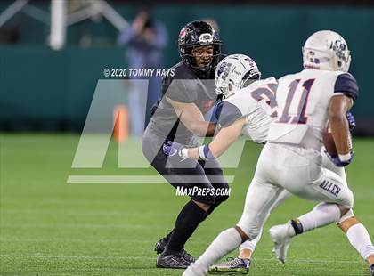 Thumbnail 2 in Allen vs. Trinity (UIL 6A Division 1 Region Playoff) photogallery.