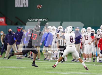 Thumbnail 3 in Allen vs. Trinity (UIL 6A Division 1 Region Playoff) photogallery.