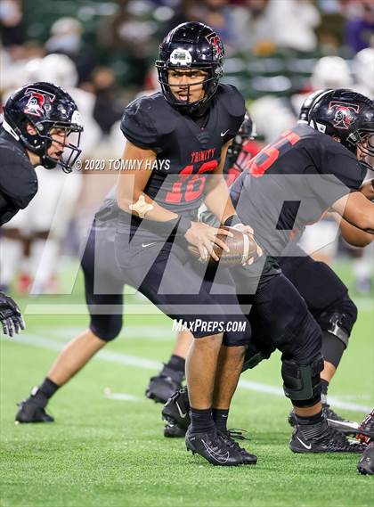 Thumbnail 1 in Allen vs. Trinity (UIL 6A Division 1 Region Playoff) photogallery.