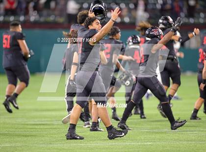 Thumbnail 3 in Allen vs. Trinity (UIL 6A Division 1 Region Playoff) photogallery.