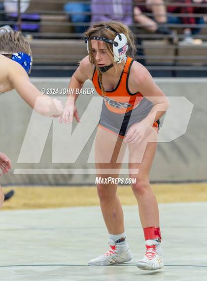 Thumbnail 3 in Earl Wilken's Tournament photogallery.