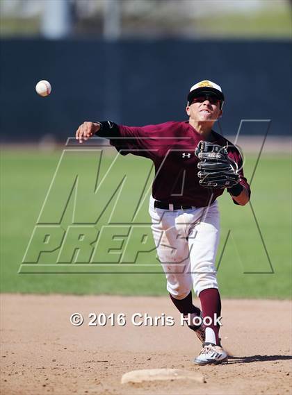 Thumbnail 2 in Sunnyside vs. Salpointe Catholic (Lancer Baseball Classic) photogallery.