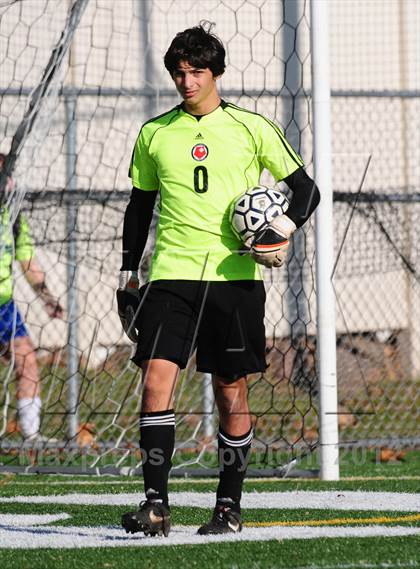 Thumbnail 2 in Farmington vs. Avon (CIAC Class L Final) photogallery.