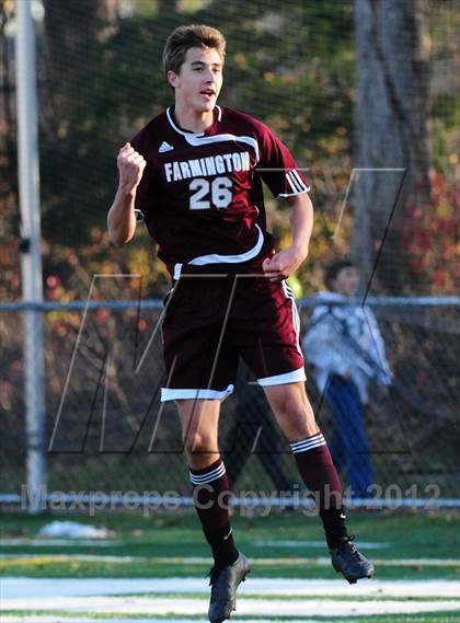 Thumbnail 2 in Farmington vs. Avon (CIAC Class L Final) photogallery.