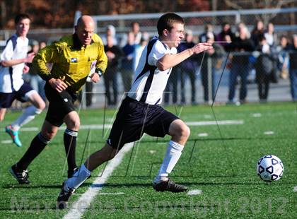 Thumbnail 2 in Farmington vs. Avon (CIAC Class L Final) photogallery.