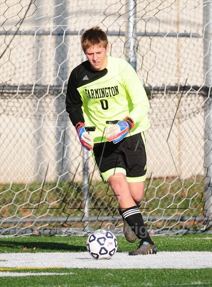 Thumbnail 2 in Farmington vs. Avon (CIAC Class L Final) photogallery.